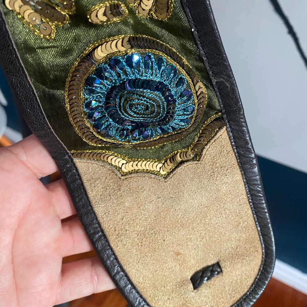 Detailed belt - Picture 3 of 4